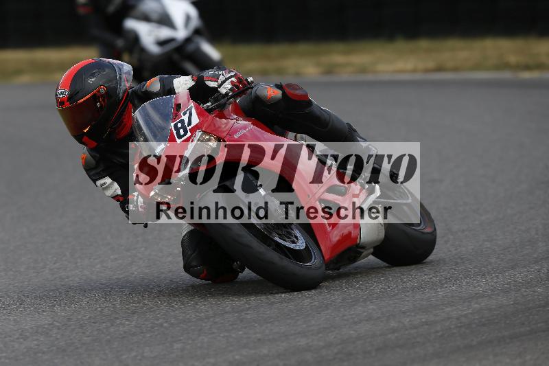 /32 07.07.2025 Plüss Moto Sport ADR/Freies Fahren/87